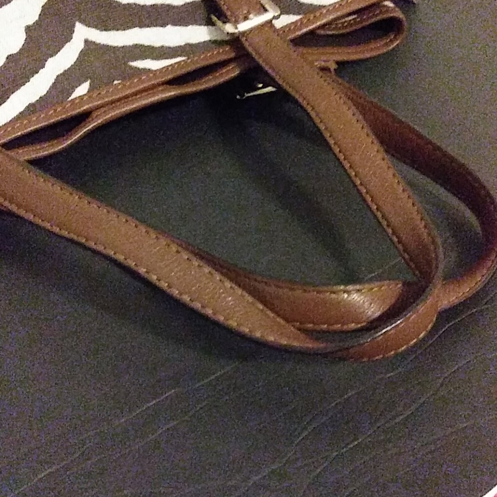 Michael kors purse - Picture 6 of 6